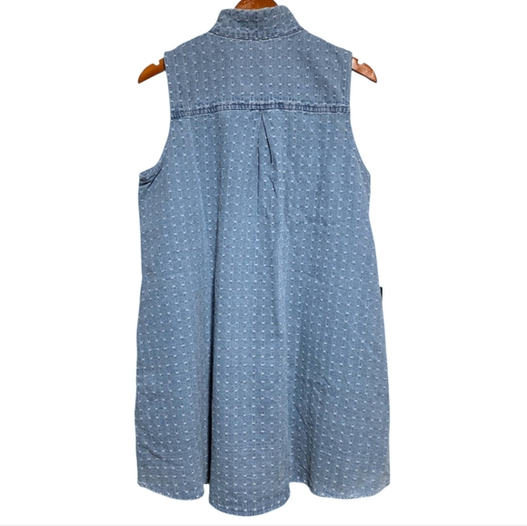 Tuckernuck Charlie Dress in Light Wash Denim Dot Chambray Size Large NWT - Picture 4 of 5
